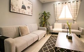 Homey Inn